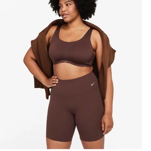 Nike Zenvy Biker Shorts - NWOT